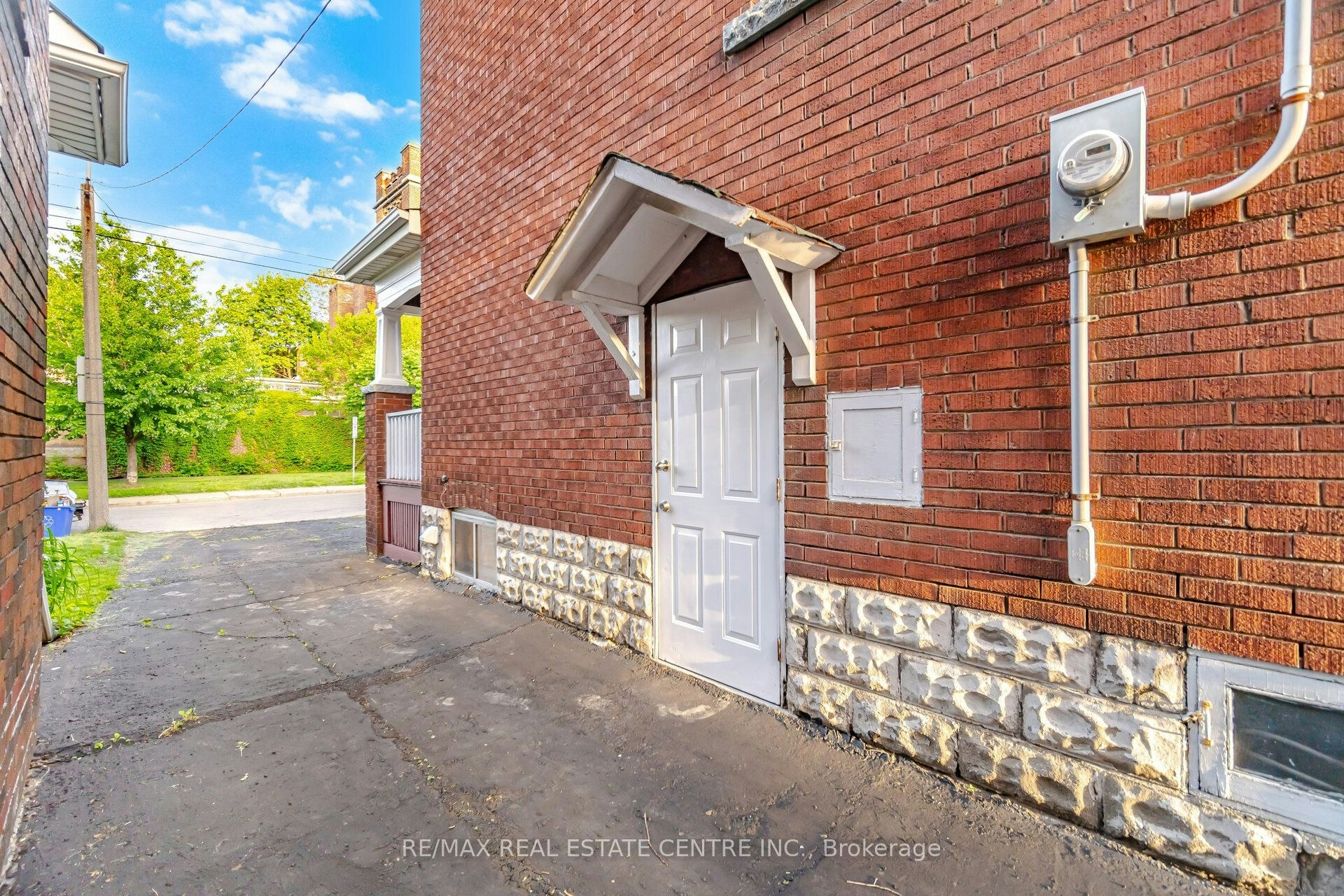 90 Holton Avenue S, Hamilton, ON, L8M 2L2 - 49