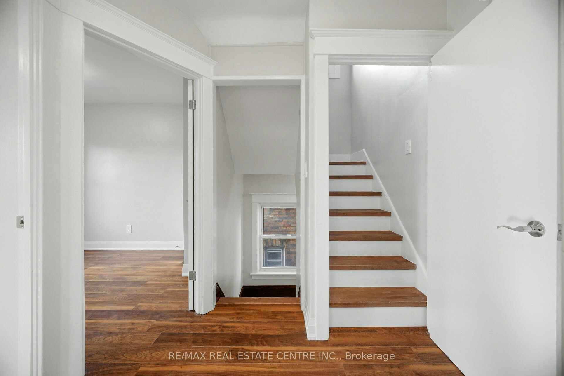 90 Holton Avenue S, Hamilton, ON, L8M 2L2 - 32