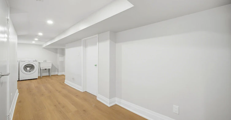 90 Holton Avenue S, Hamilton, ON, L8M 2L2 - 40