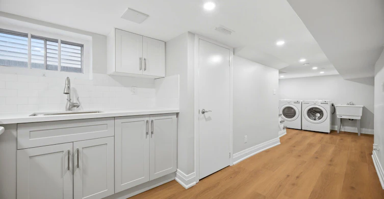 90 Holton Avenue S, Hamilton, ON, L8M 2L2 - 38