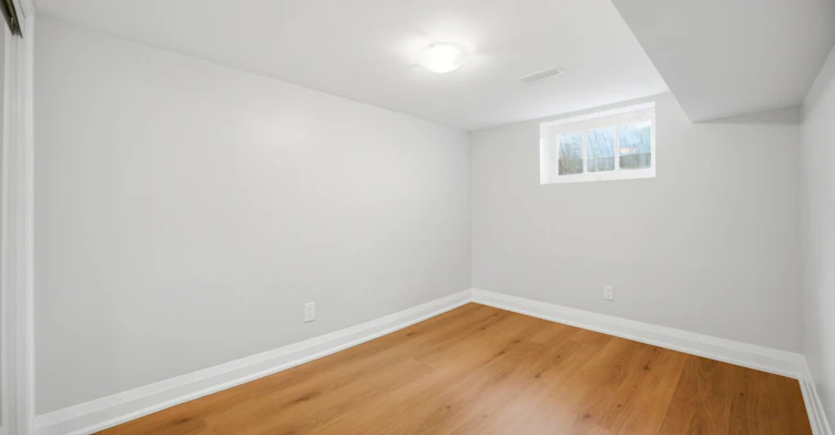 90 Holton Avenue S, Hamilton, ON, L8M 2L2 - 42