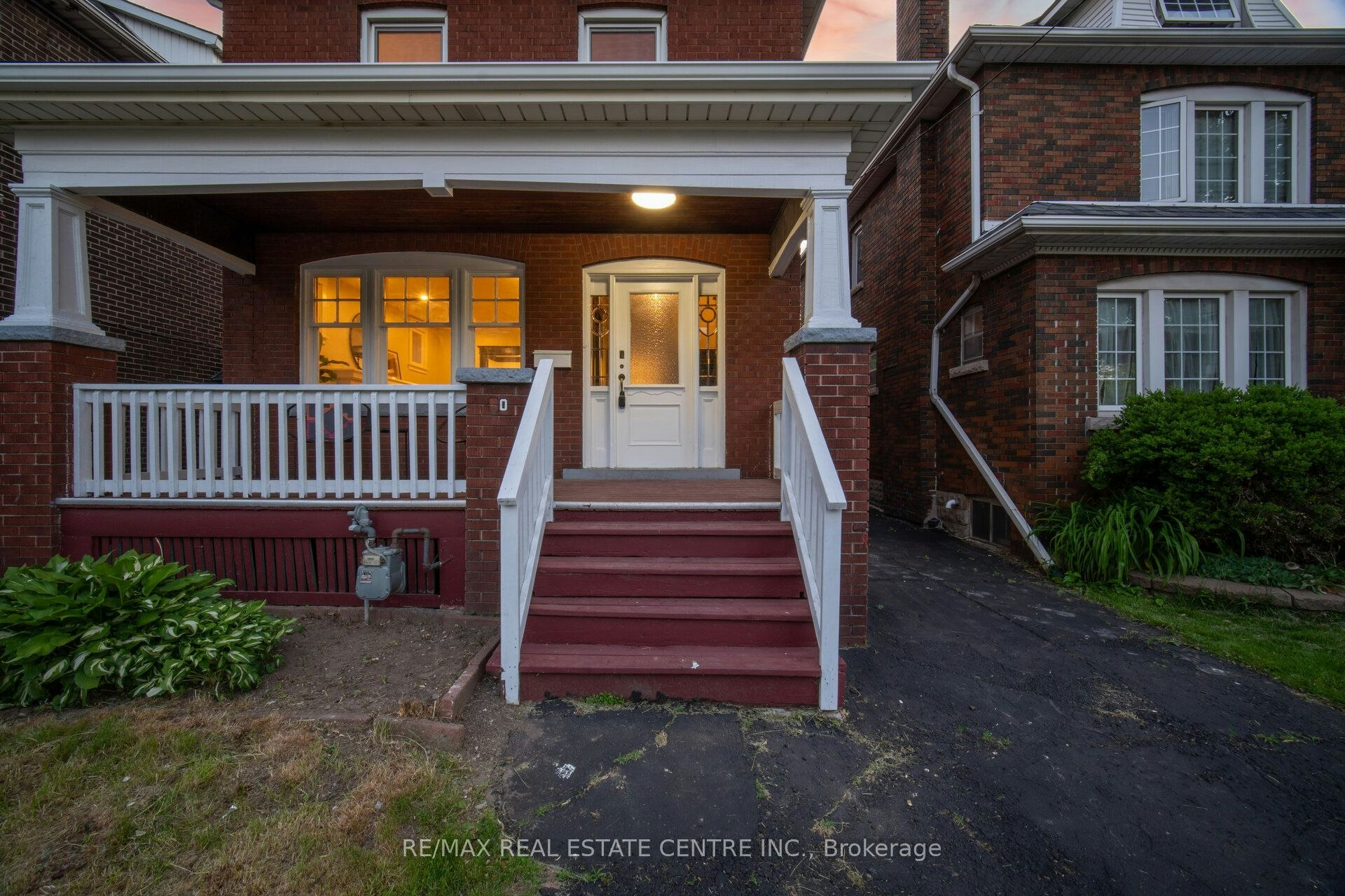 90 Holton Avenue S, Hamilton, ON, L8M 2L2 - 4