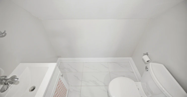 90 Holton Avenue S, Hamilton, ON, L8M 2L2 - 35