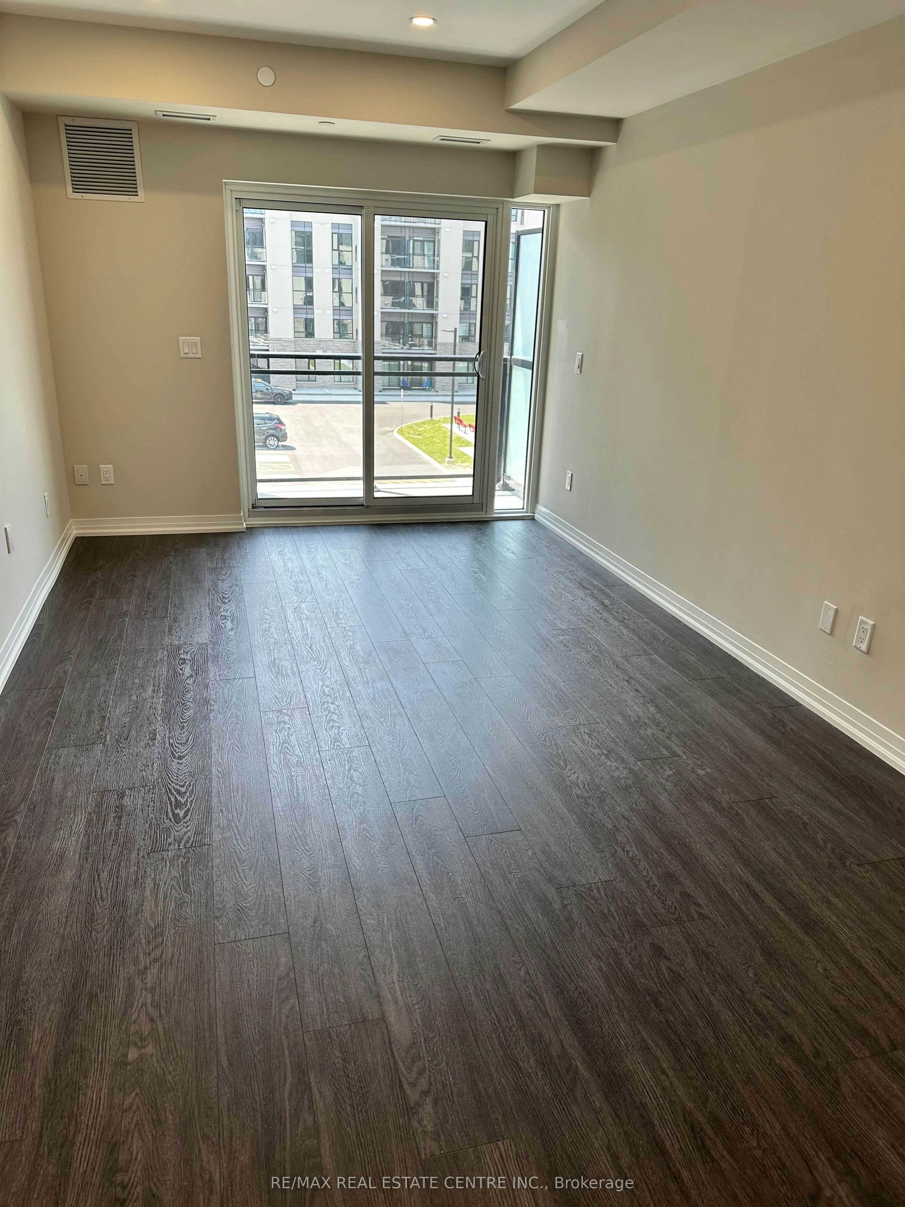 243-50 Herrick Avenue, St. Catharines, ON, L2P 2T9 - 25