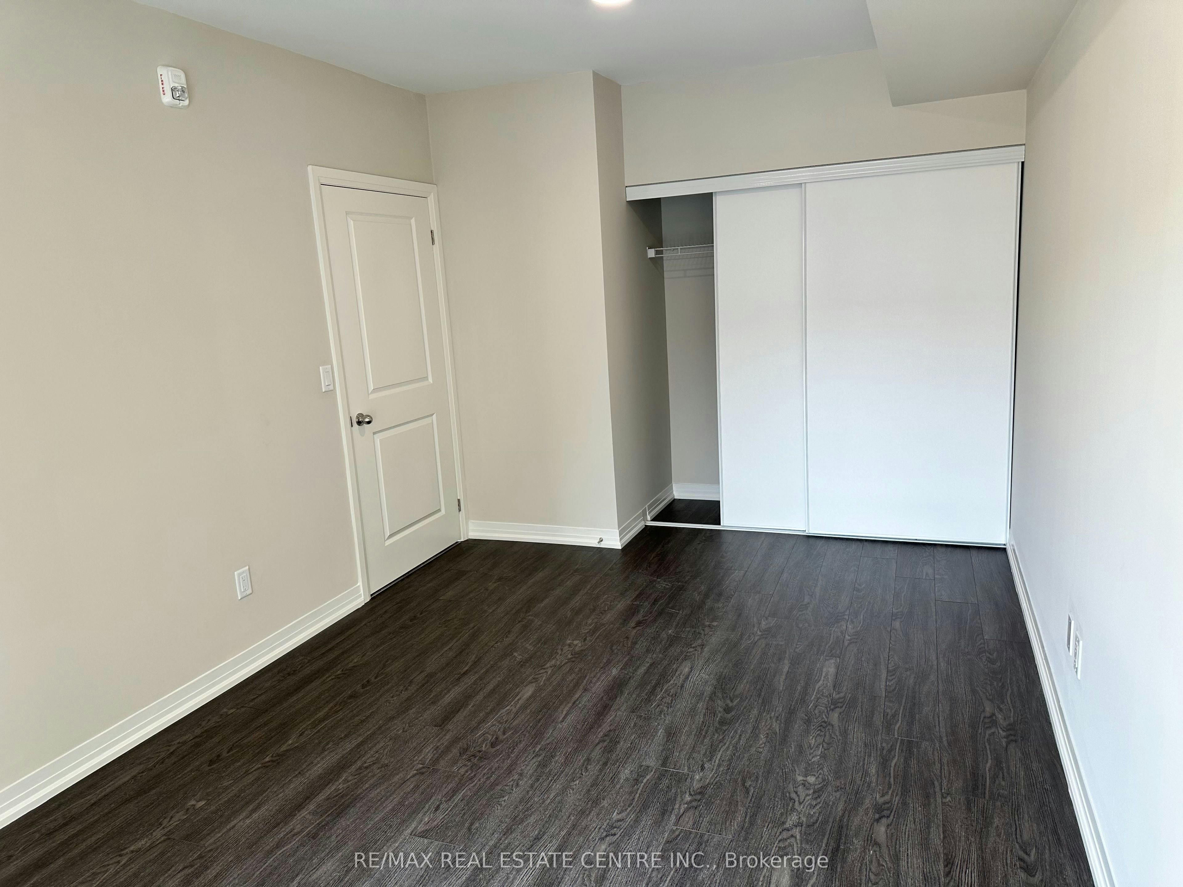 243-50 Herrick Avenue, St. Catharines, ON, L2P 2T9 - 14