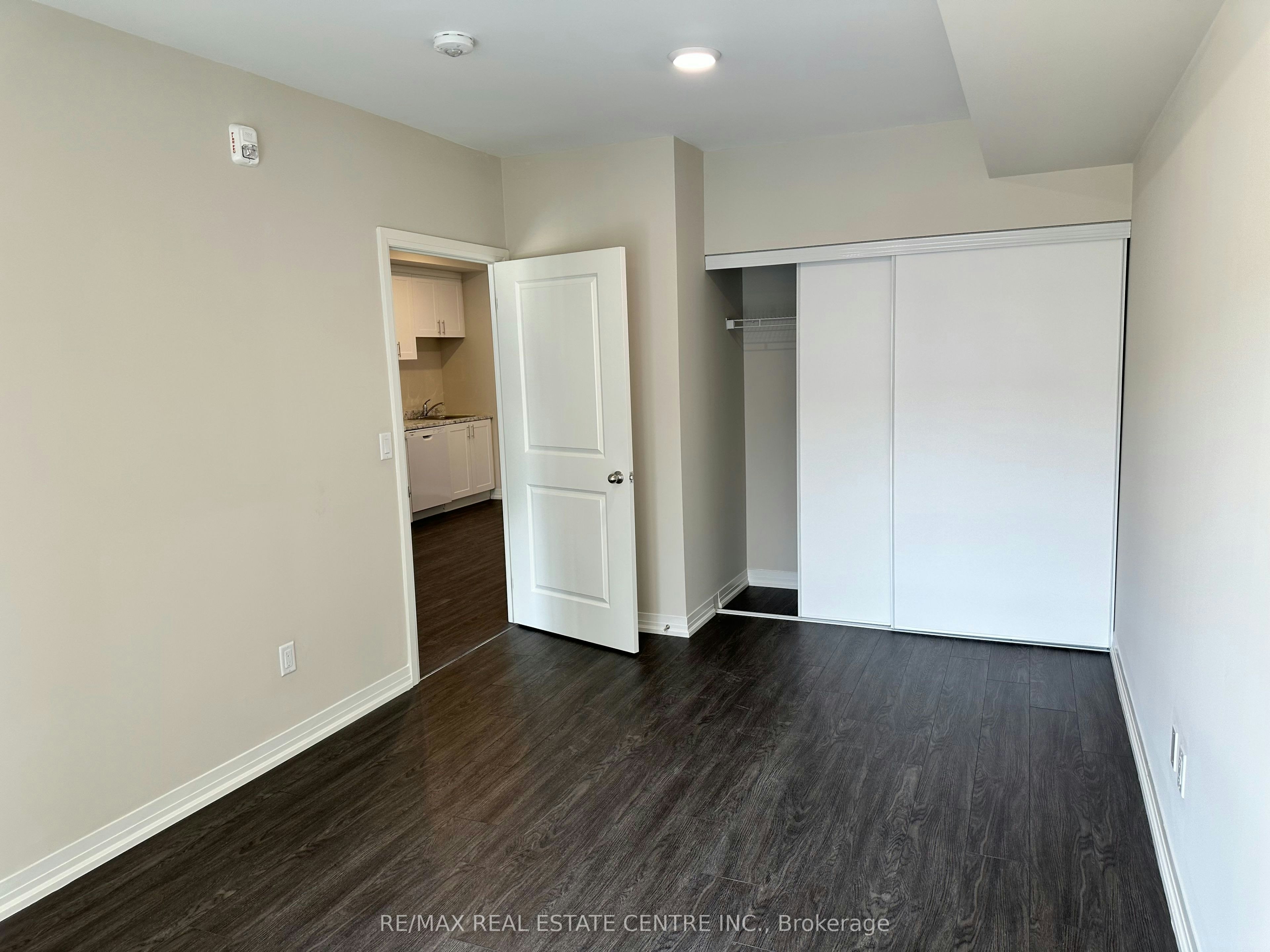 243-50 Herrick Avenue, St. Catharines, ON, L2P 2T9 - 13