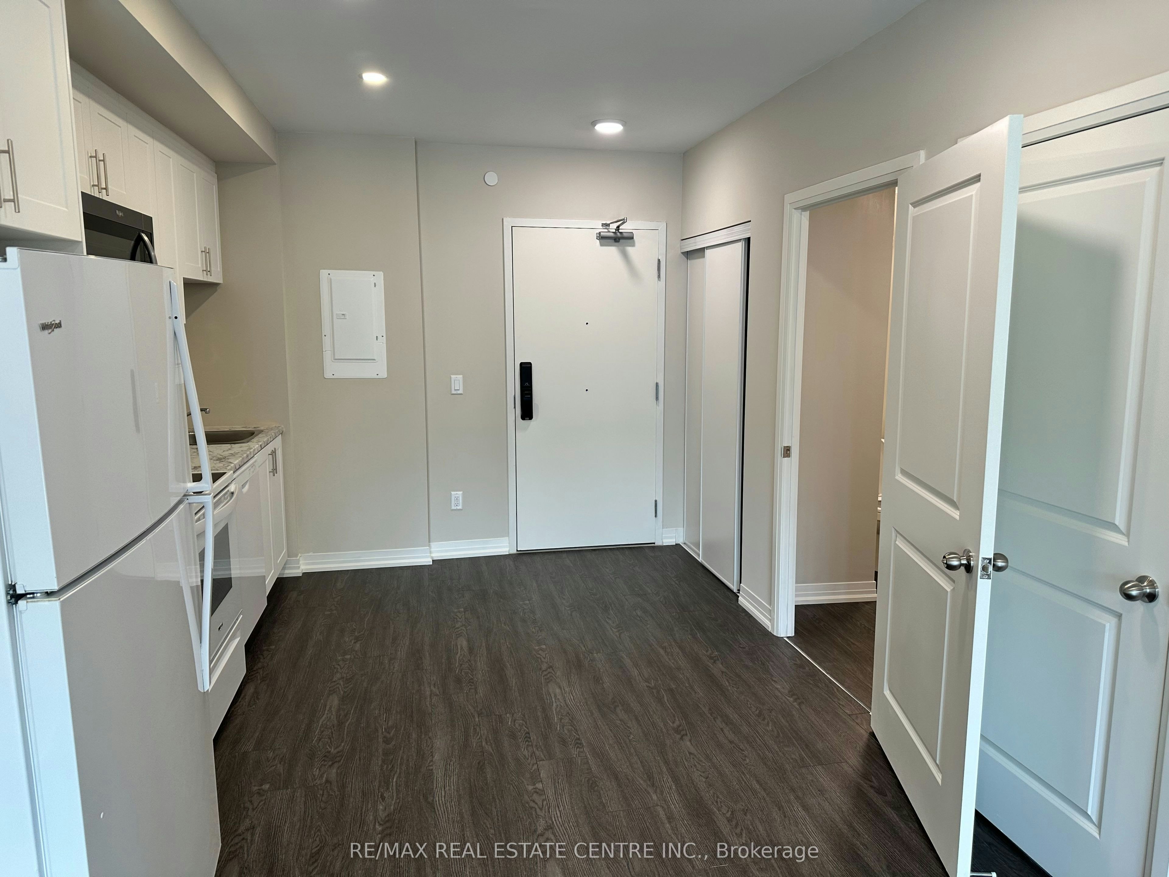243-50 Herrick Avenue, St. Catharines, ON, L2P 2T9 - 4