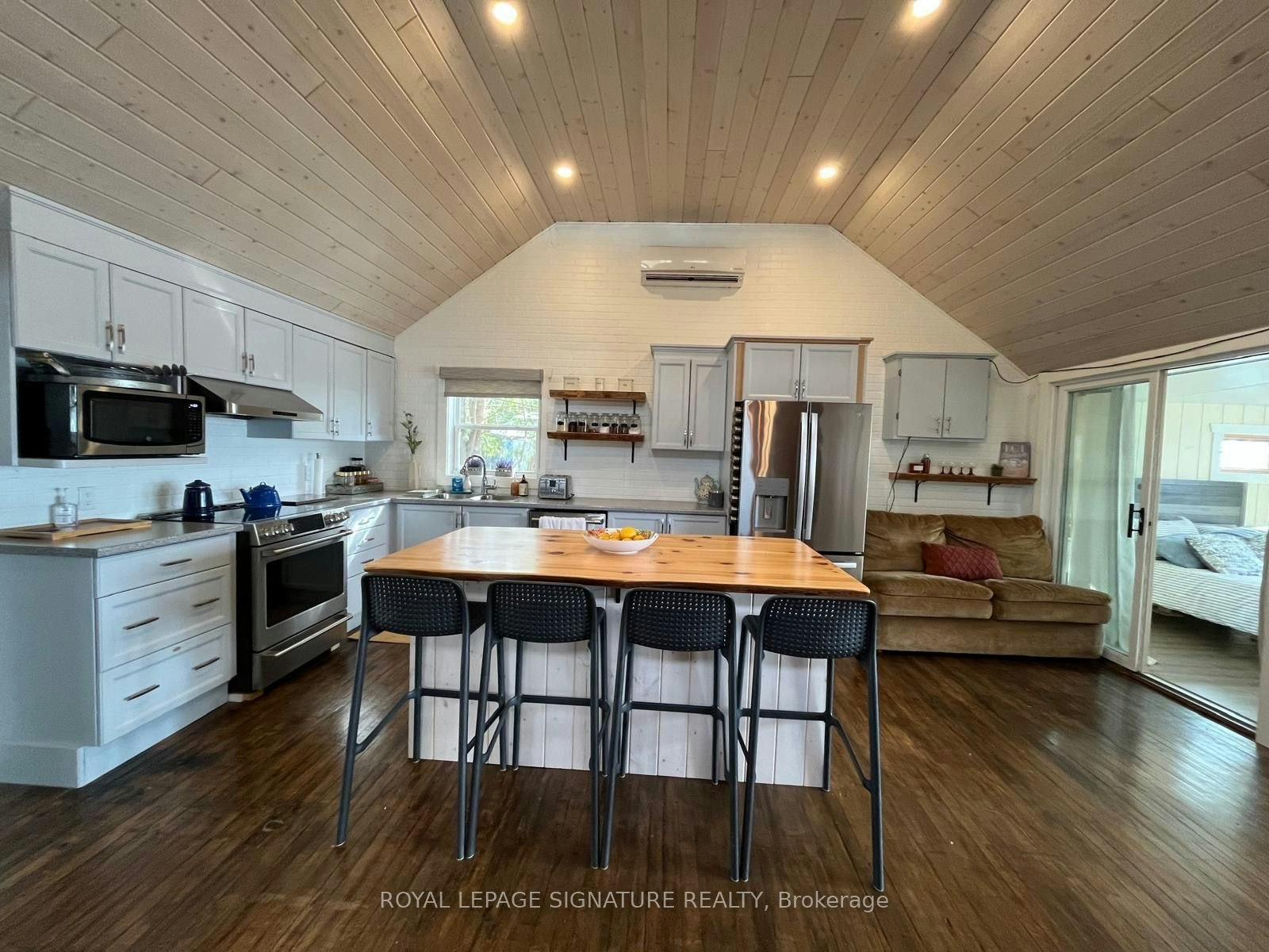 309 Avery Point Road, Kawartha Lakes, ON, L0K 1W0 - 2