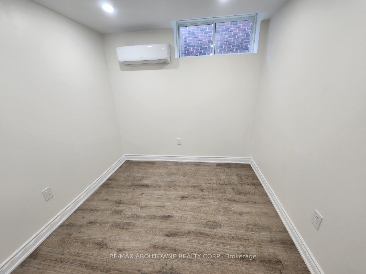 Lower-203 Rockledge Drive, Hamilton, ON, L0R 1P0 - 8