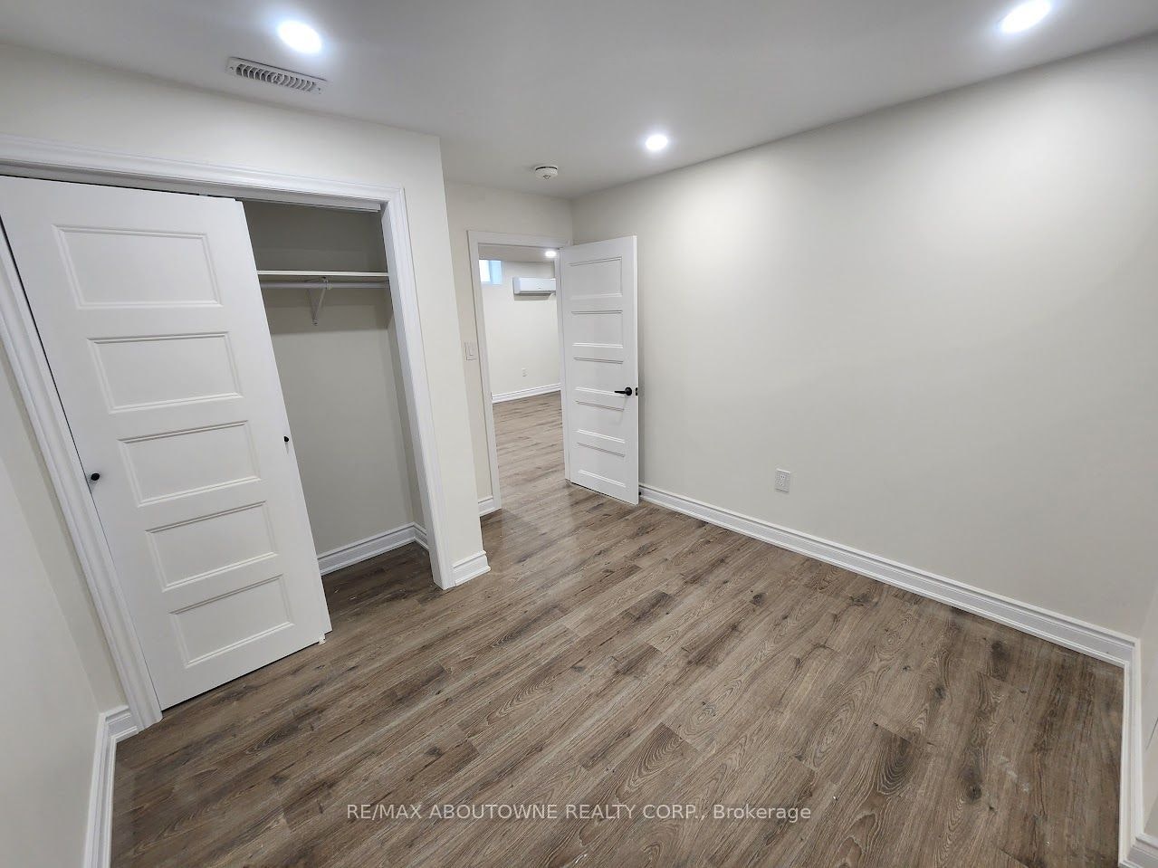 Lower-203 Rockledge Drive, Hamilton, ON, L0R 1P0 - 11