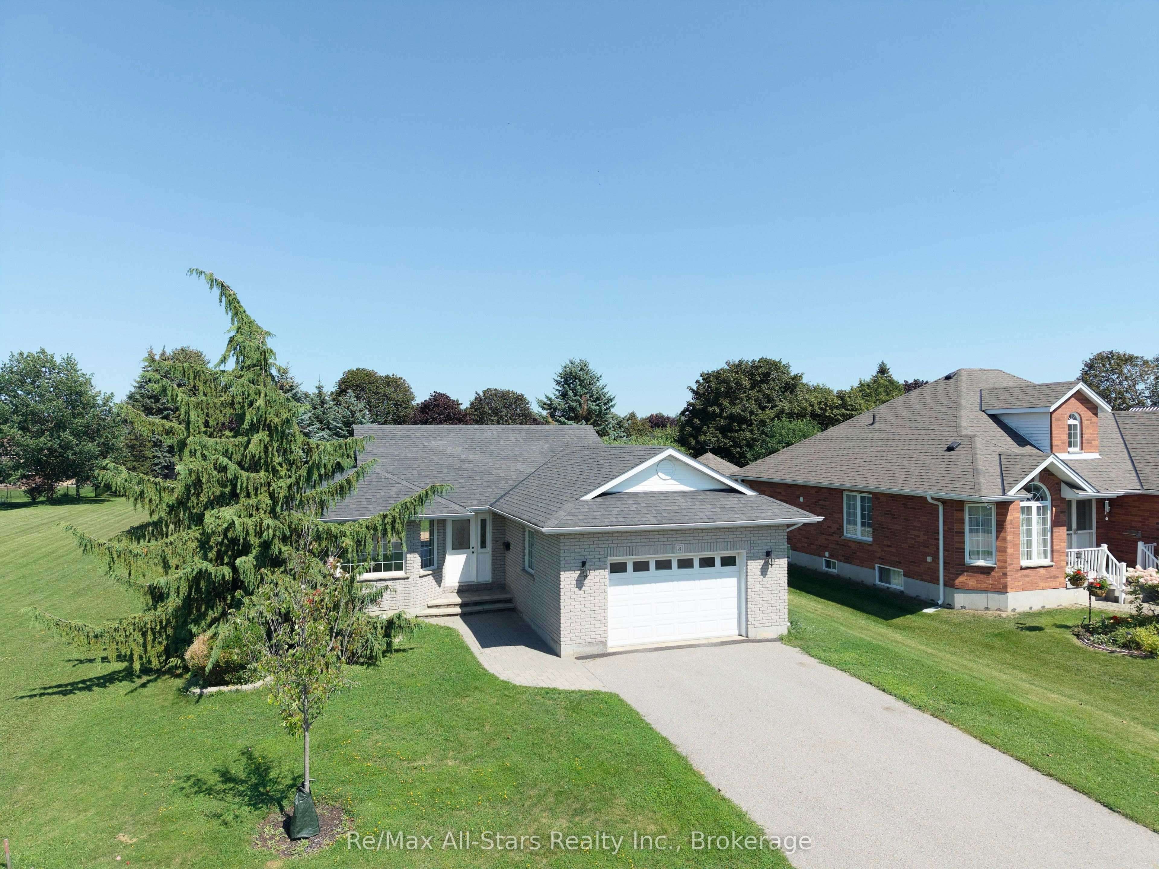 8 Whitney Court, Kawartha Lakes, ON, K9V 6C4