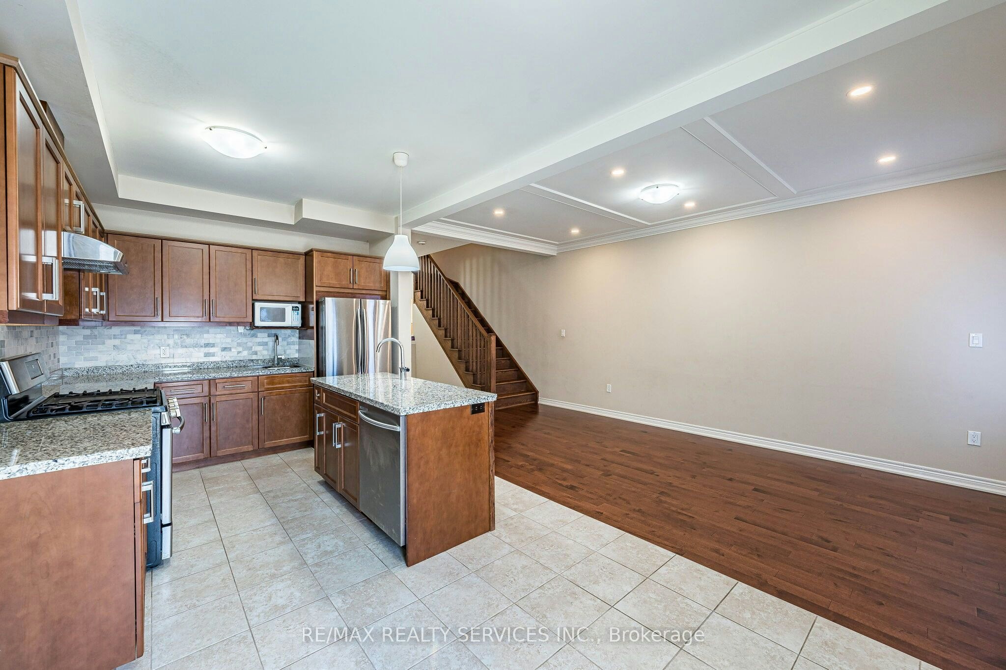 43 Sonoma Valley Crescent, Hamilton, ON, L9B 0J3 - 12