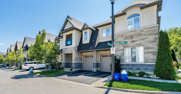 43 Sonoma Valley Crescent, Hamilton, ON, L9B 0J3 - 3