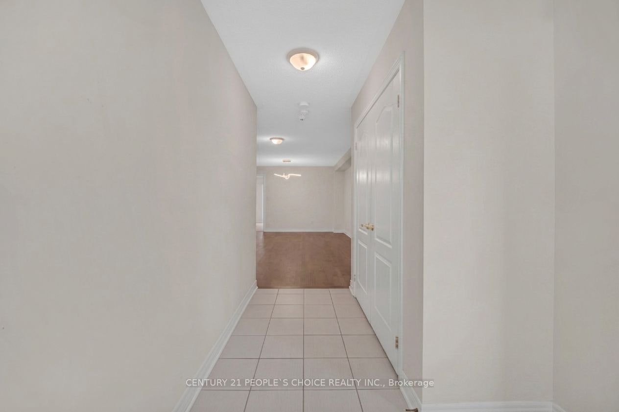 48 Colonel Lyall Street, St. Catharines, ON, L2P 0B3 - 4