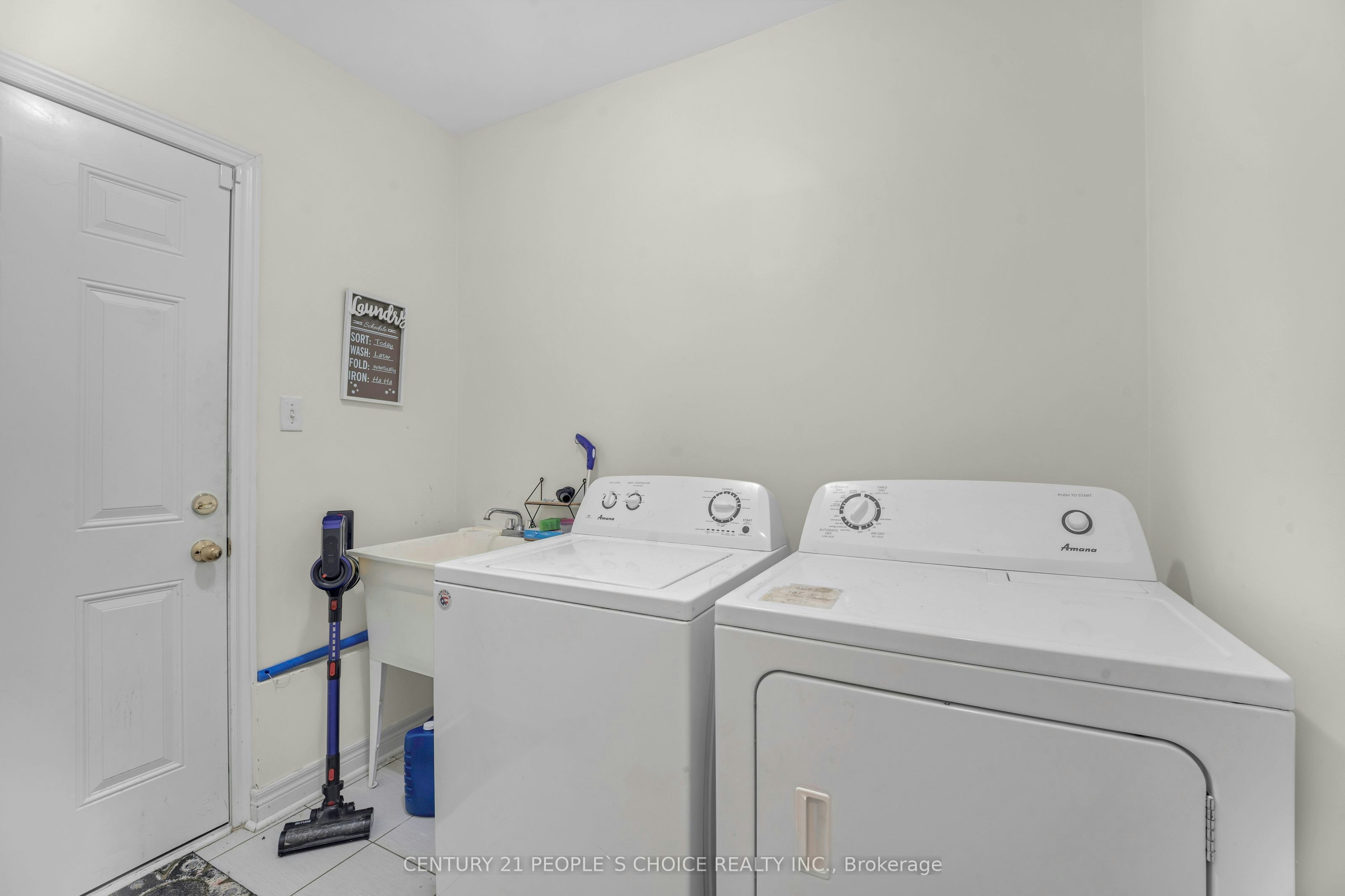 48 Colonel Lyall Street, St. Catharines, ON, L2P 0B3 - 17