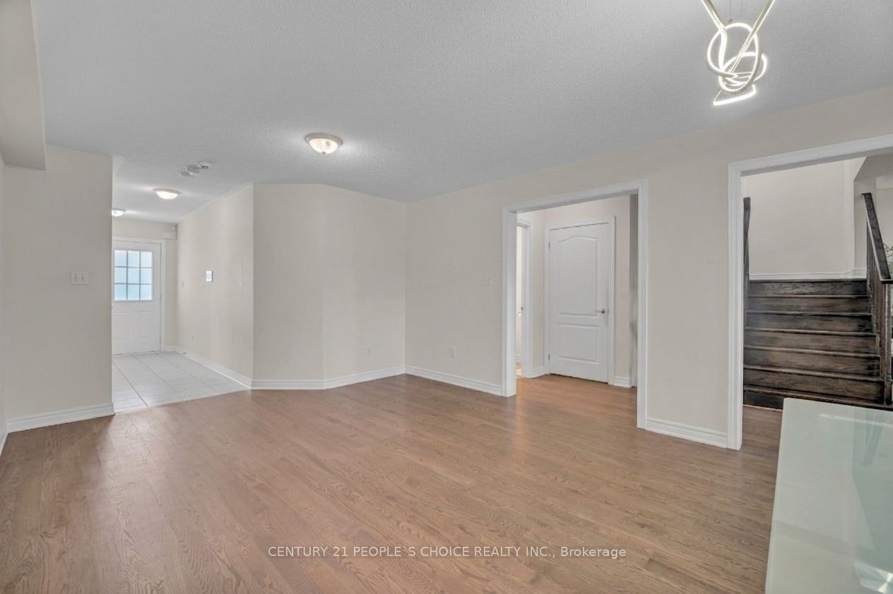 48 Colonel Lyall Street, St. Catharines, ON, L2P 0B3 - 6