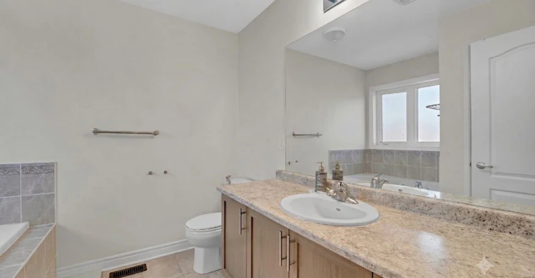 48 Colonel Lyall Street, St. Catharines, ON, L2P 0B3 - 21