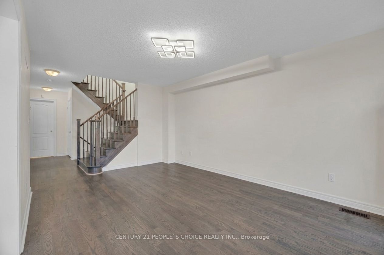 48 Colonel Lyall Street, St. Catharines, ON, L2P 0B3 - 11