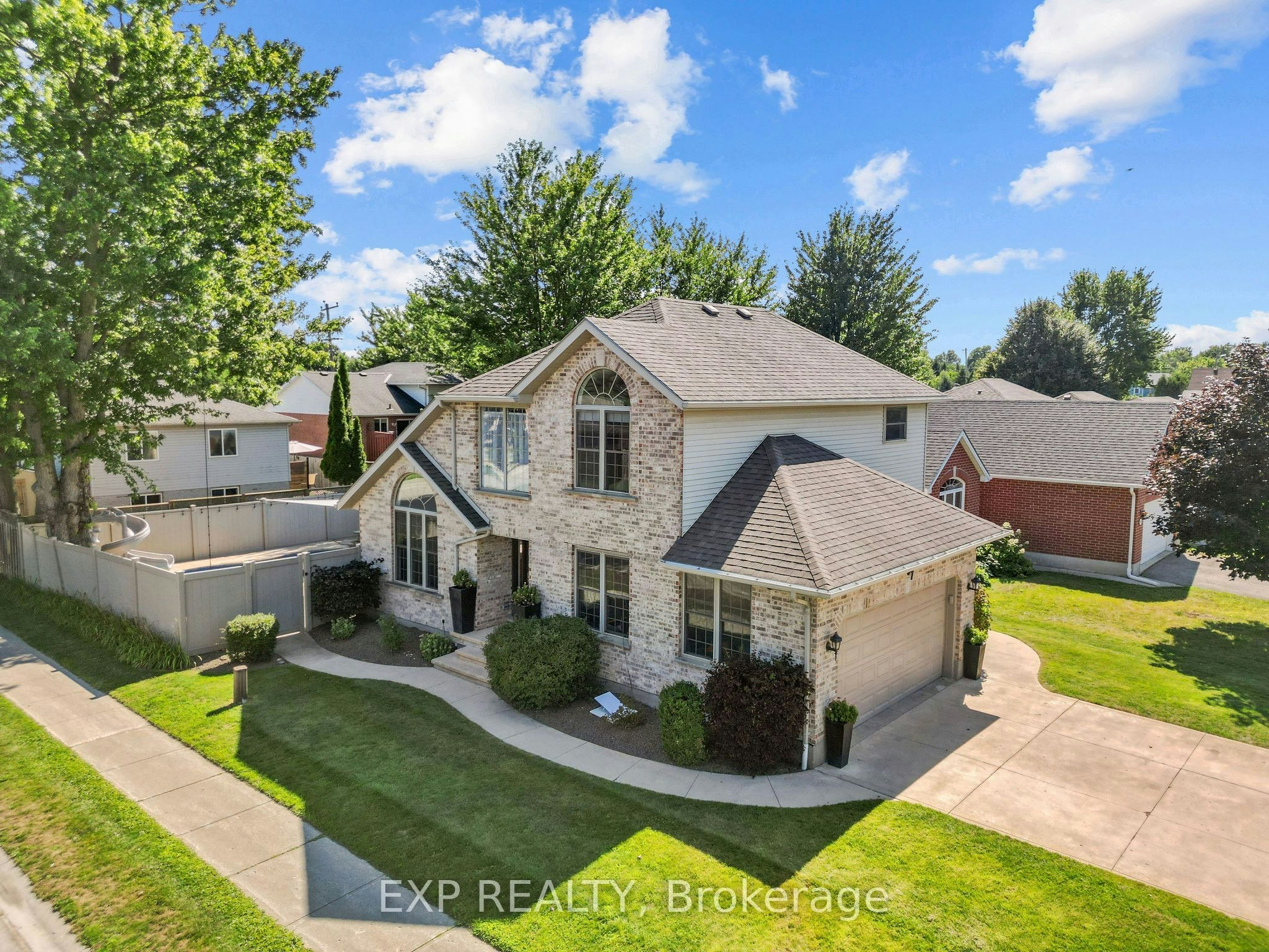 197 Gibson Crescent, Lucan Biddulph, ON, N0M 2J0