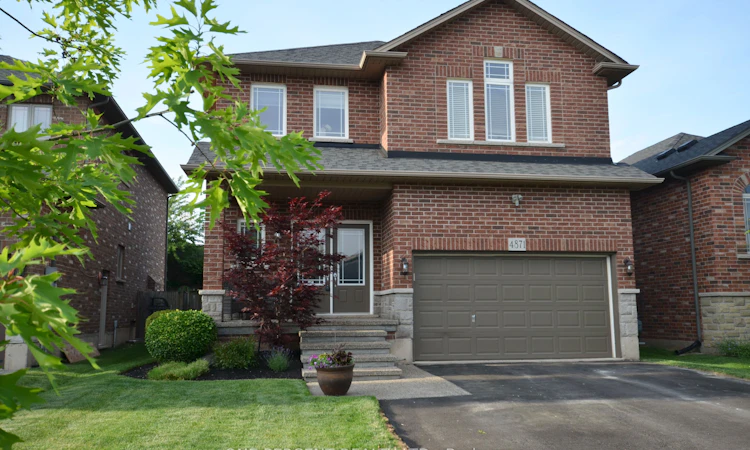 4871 Northgate Crescent