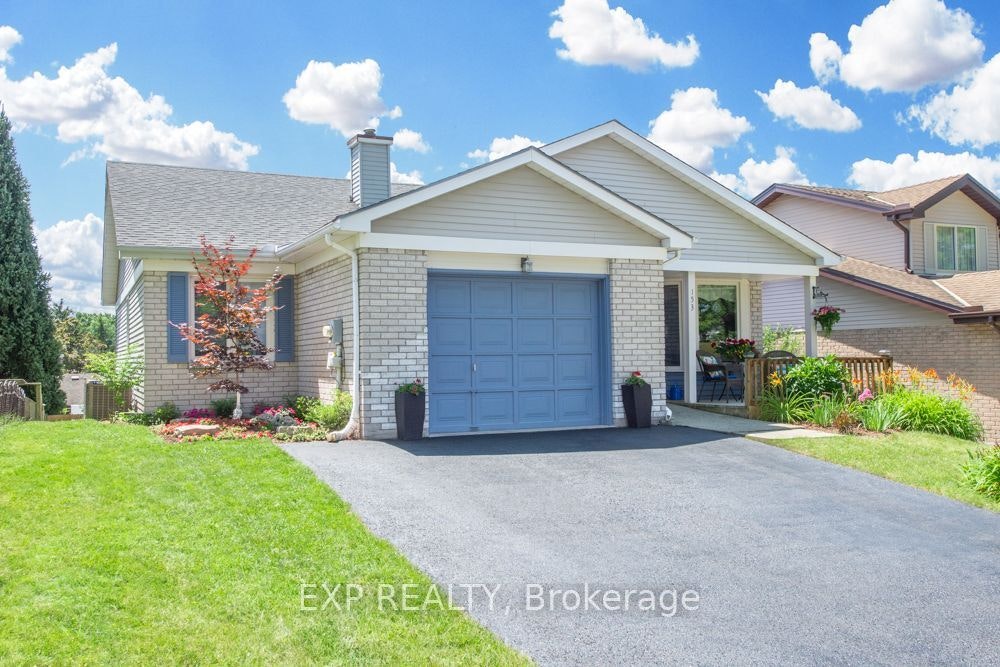 153 Oneida Place, Kitchener, ON, N2A 3G4