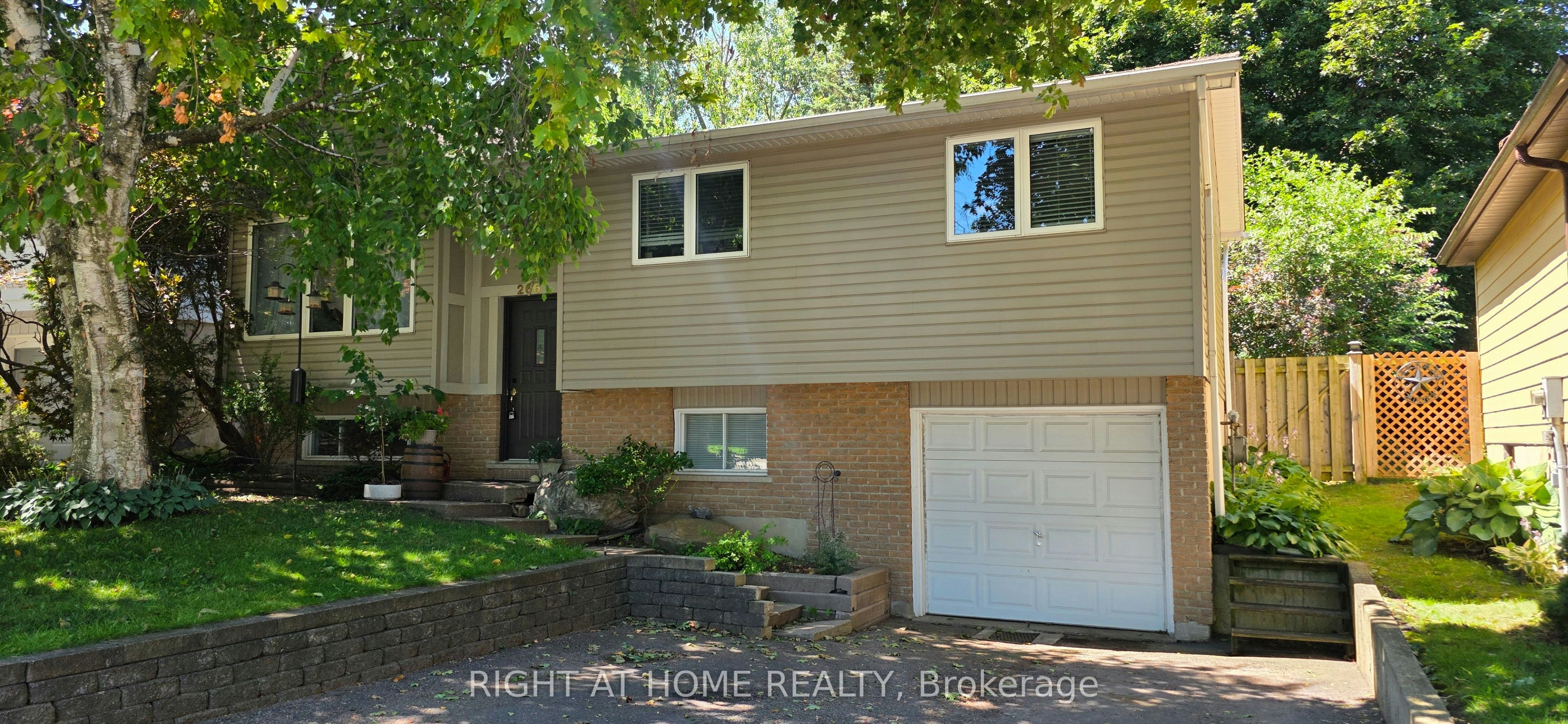 266 Gunn Avenue, Cambridge, ON, N3C 3E5