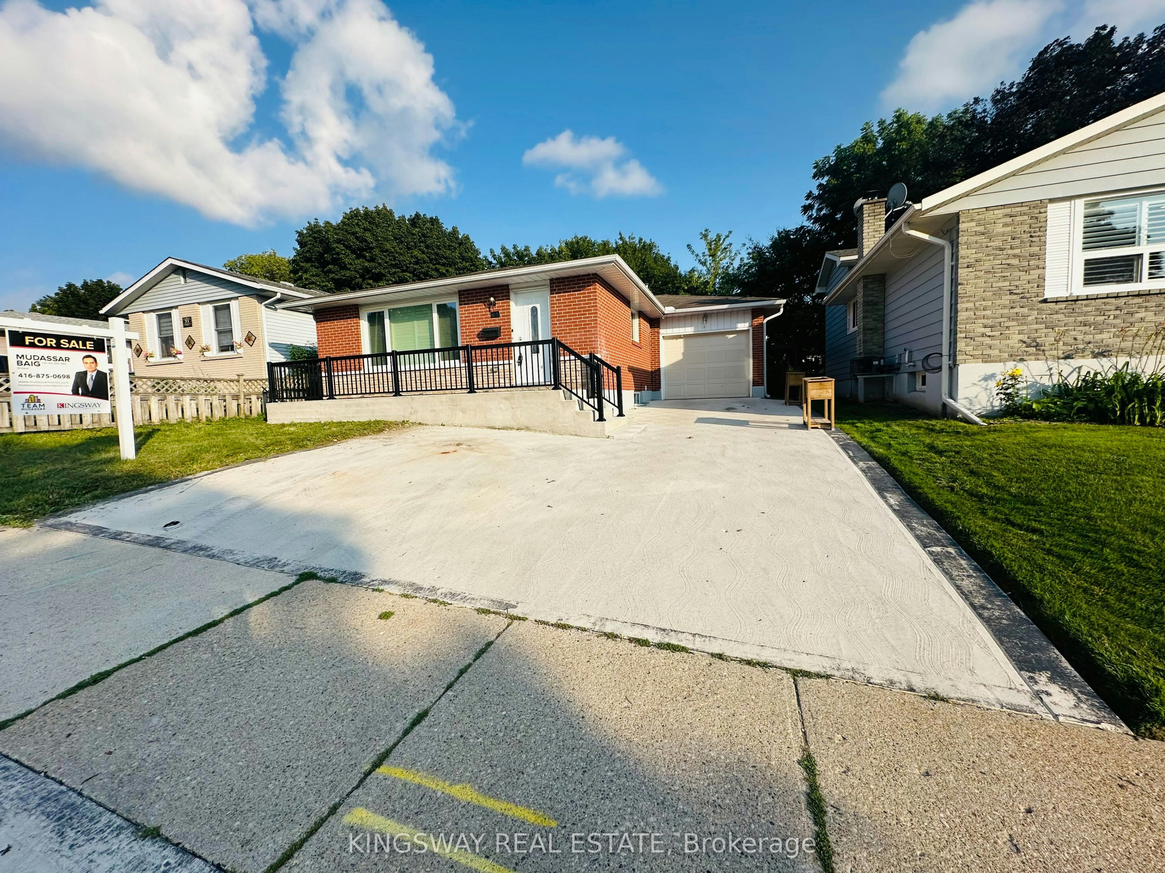 35 Silver Aspen Crescent, Kitchener, ON, N2N 1H5