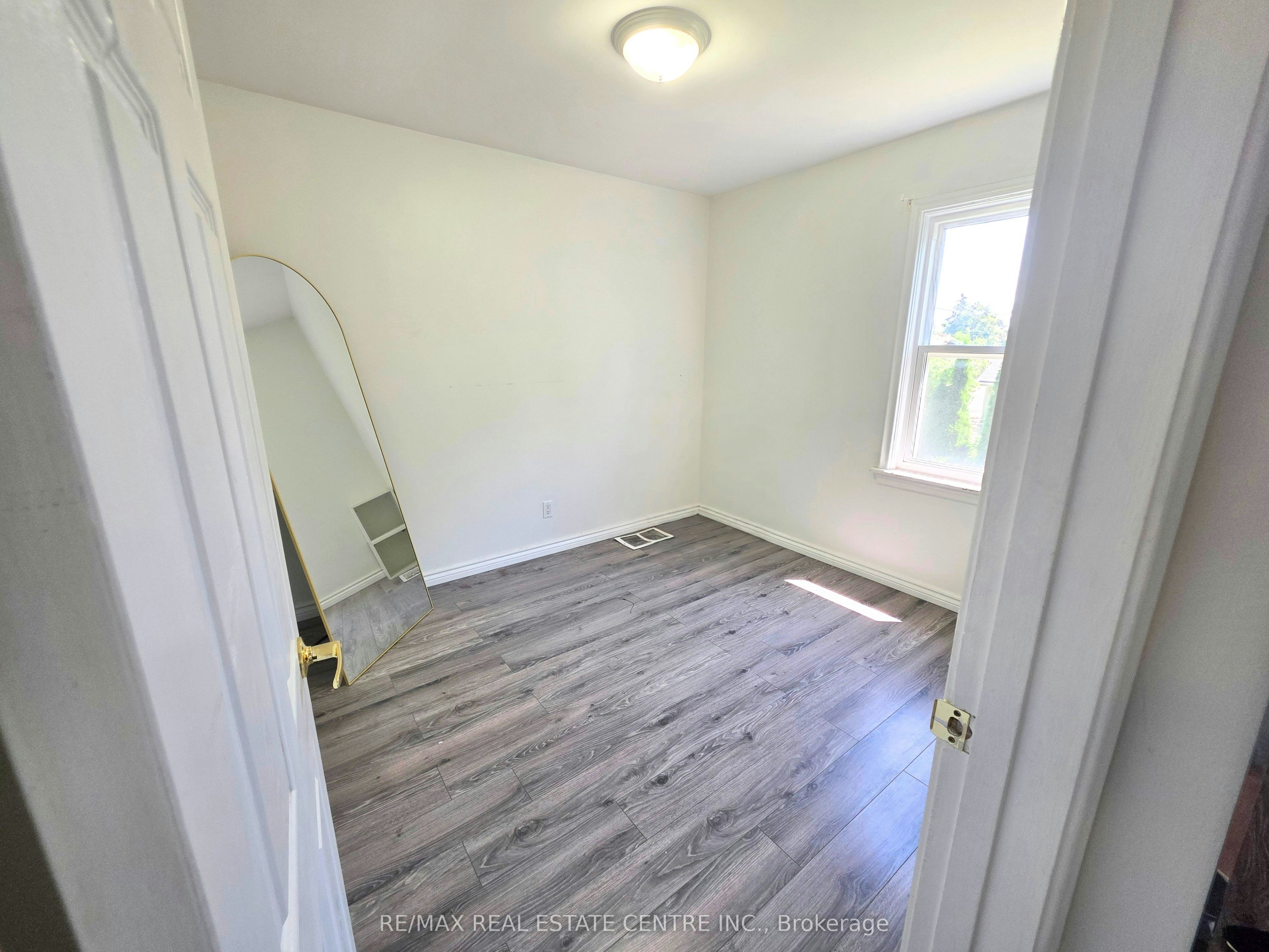 353 East 21st Street, Hamilton, ON, L8V 2V1 - 13