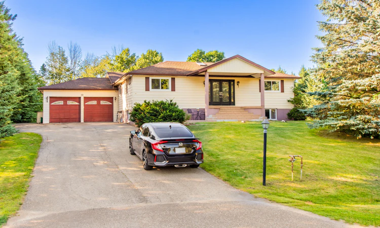10 Campbell Drive
