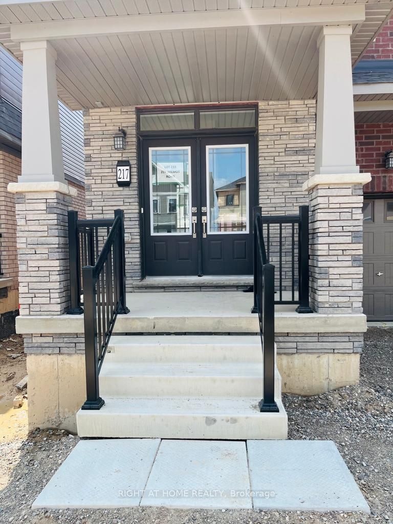 217 Wilmot Road E, Brantford, ON, N3T 0W7 - 2
