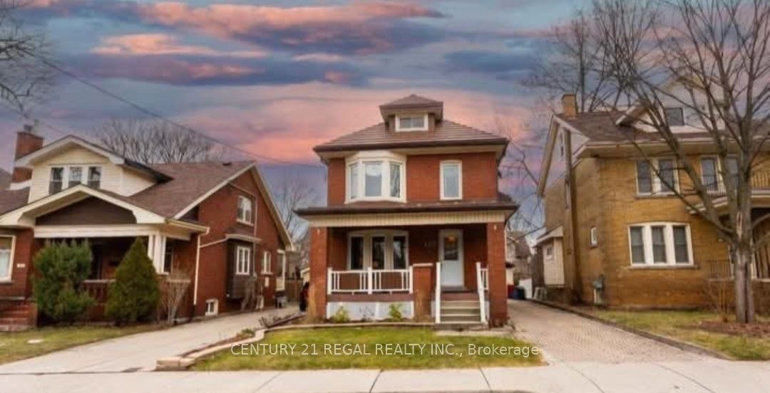 Main-133 Eastbourne Avenue, Hamilton, ON, L8M 2M9