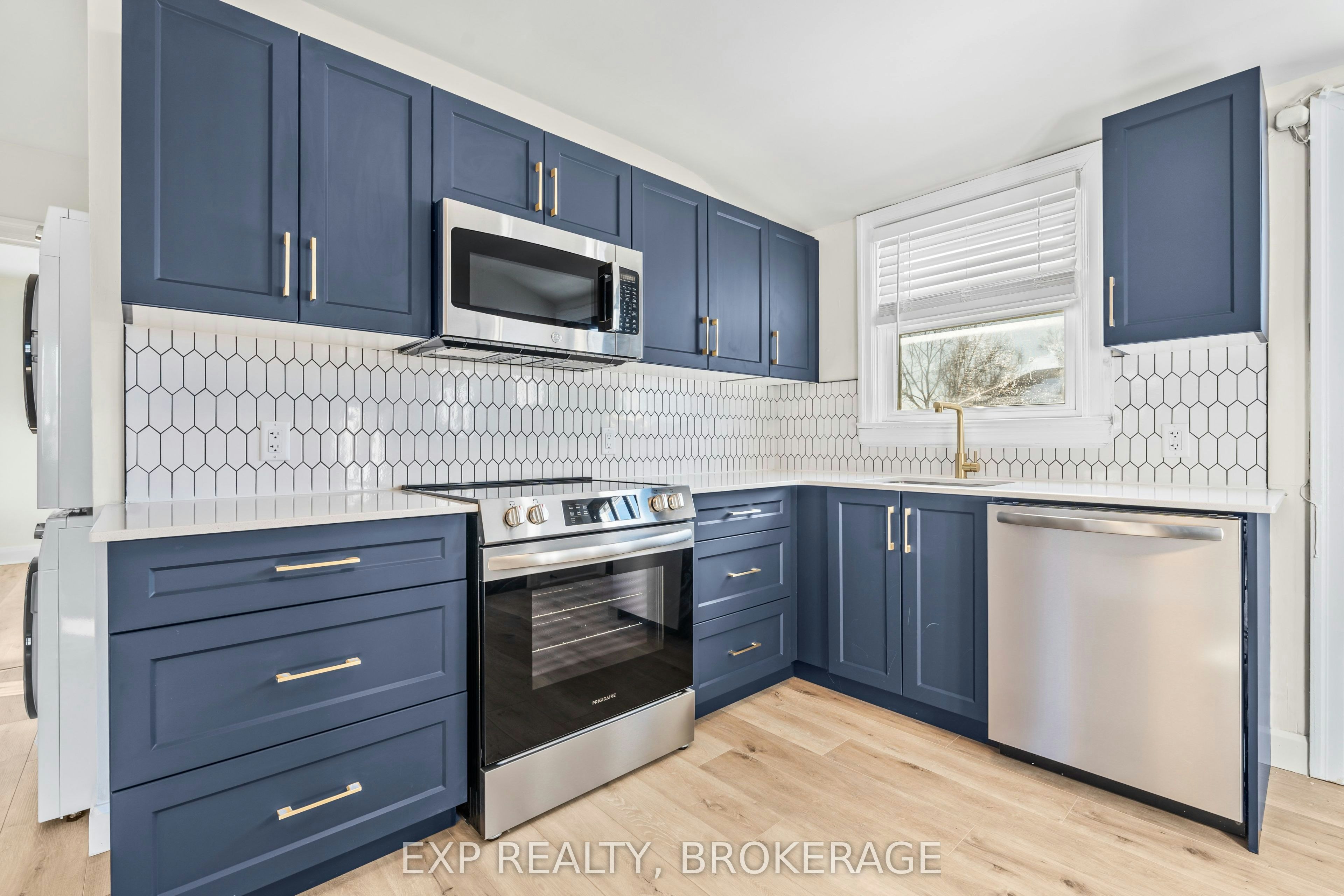 493 College Street, Kingston, ON, K7L 4M8 - 12