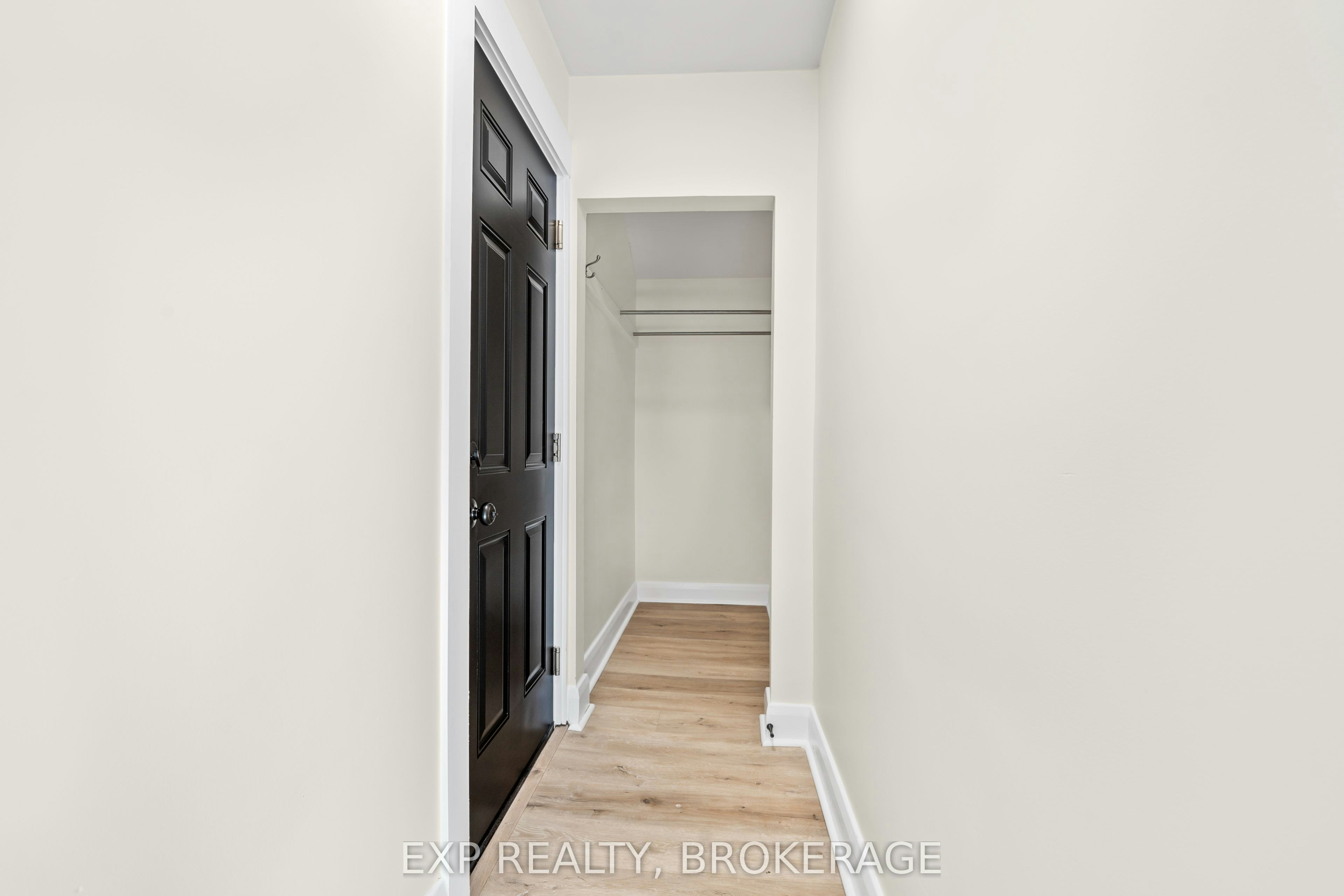 493 College Street, Kingston, ON, K7L 4M8 - 6