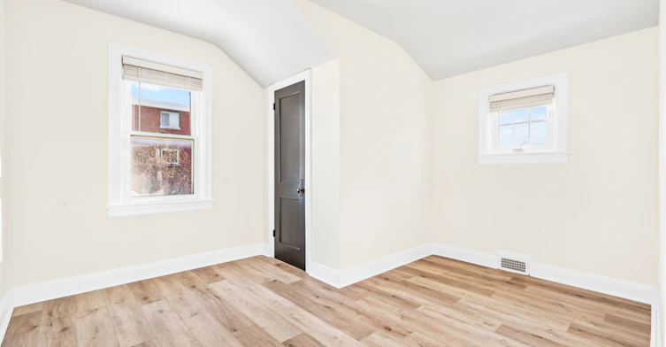493 College Street, Kingston, ON, K7L 4M8 - 18