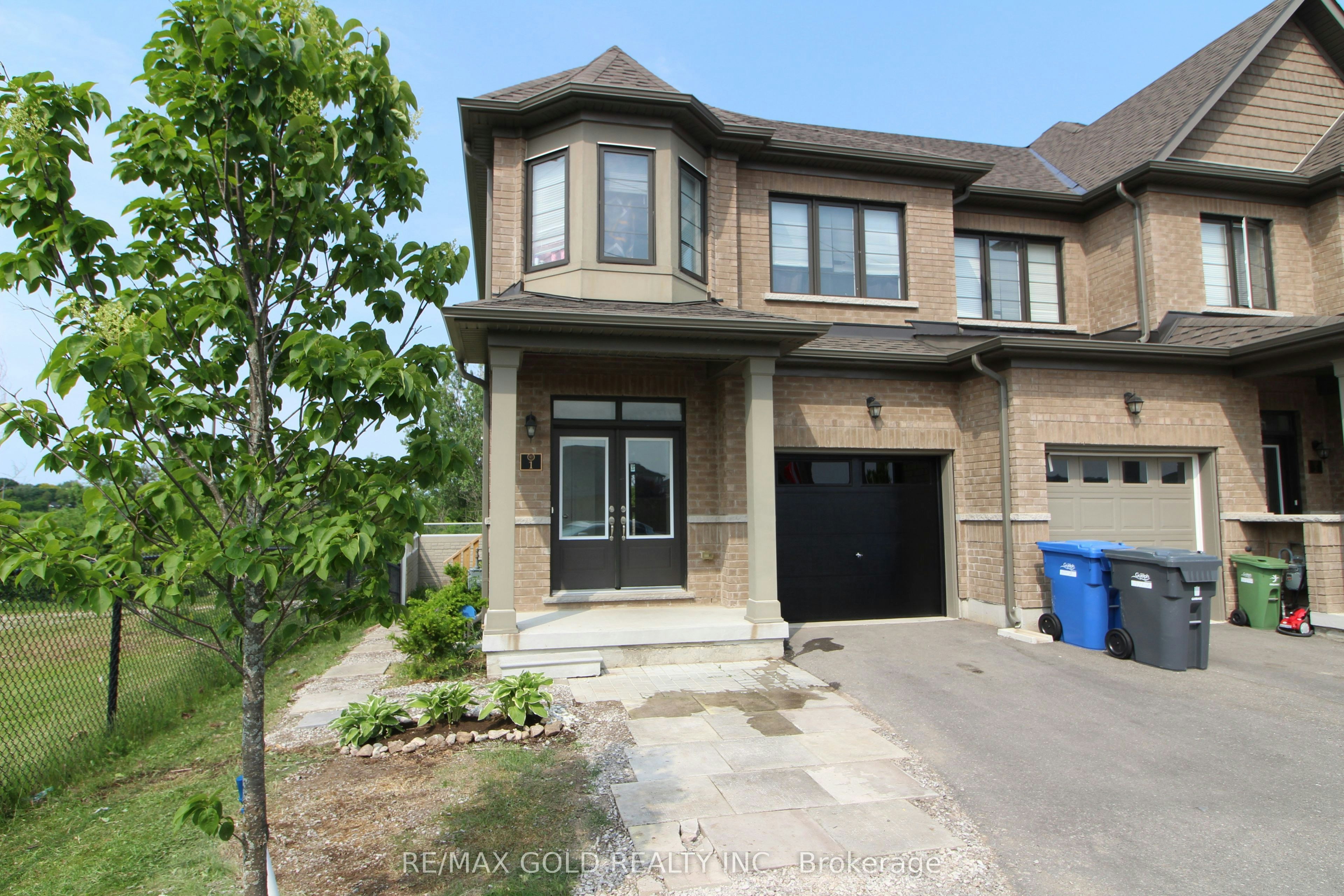 1-166 Deerpath Drive, Guelph, ON, N1K 1W6
