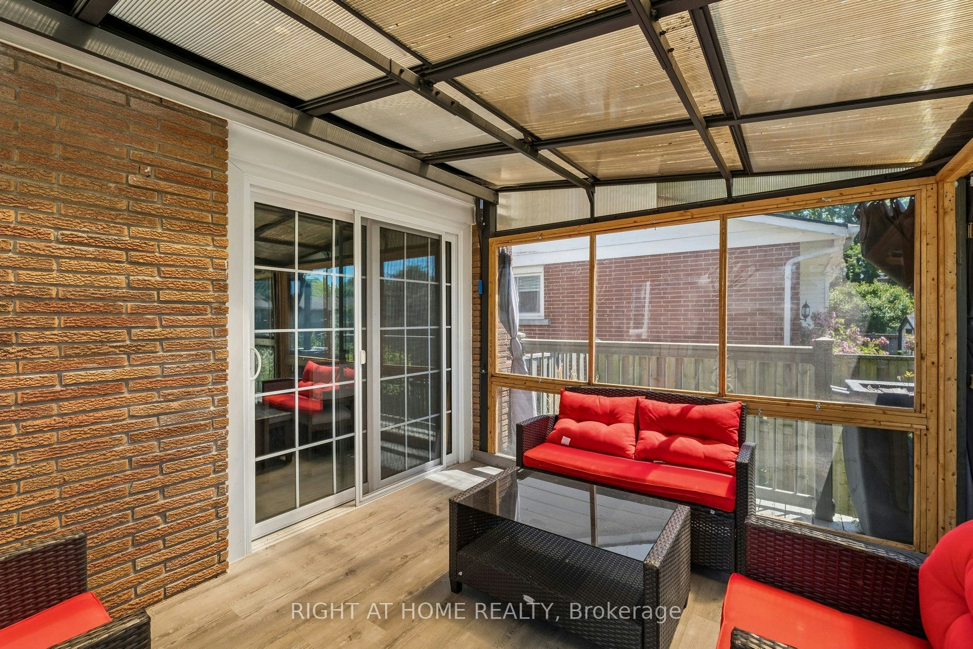 15 King Street, Fort Erie, ON, L2A 3Z3 - 40