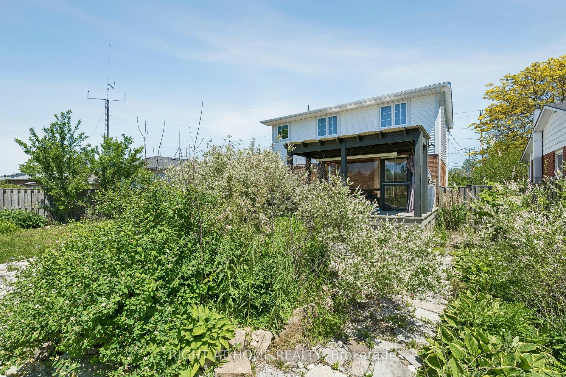 15 King Street, Fort Erie, ON, L2A 3Z3 - 44