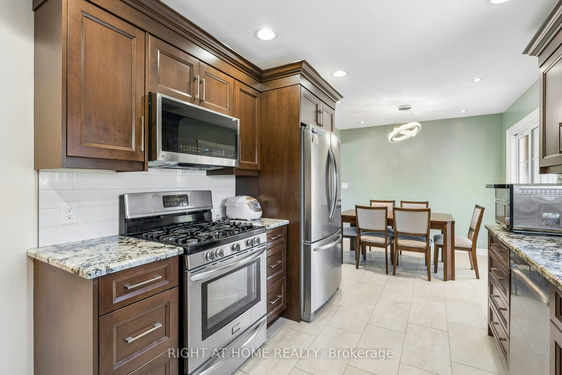 15 King Street, Fort Erie, ON, L2A 3Z3 - 16