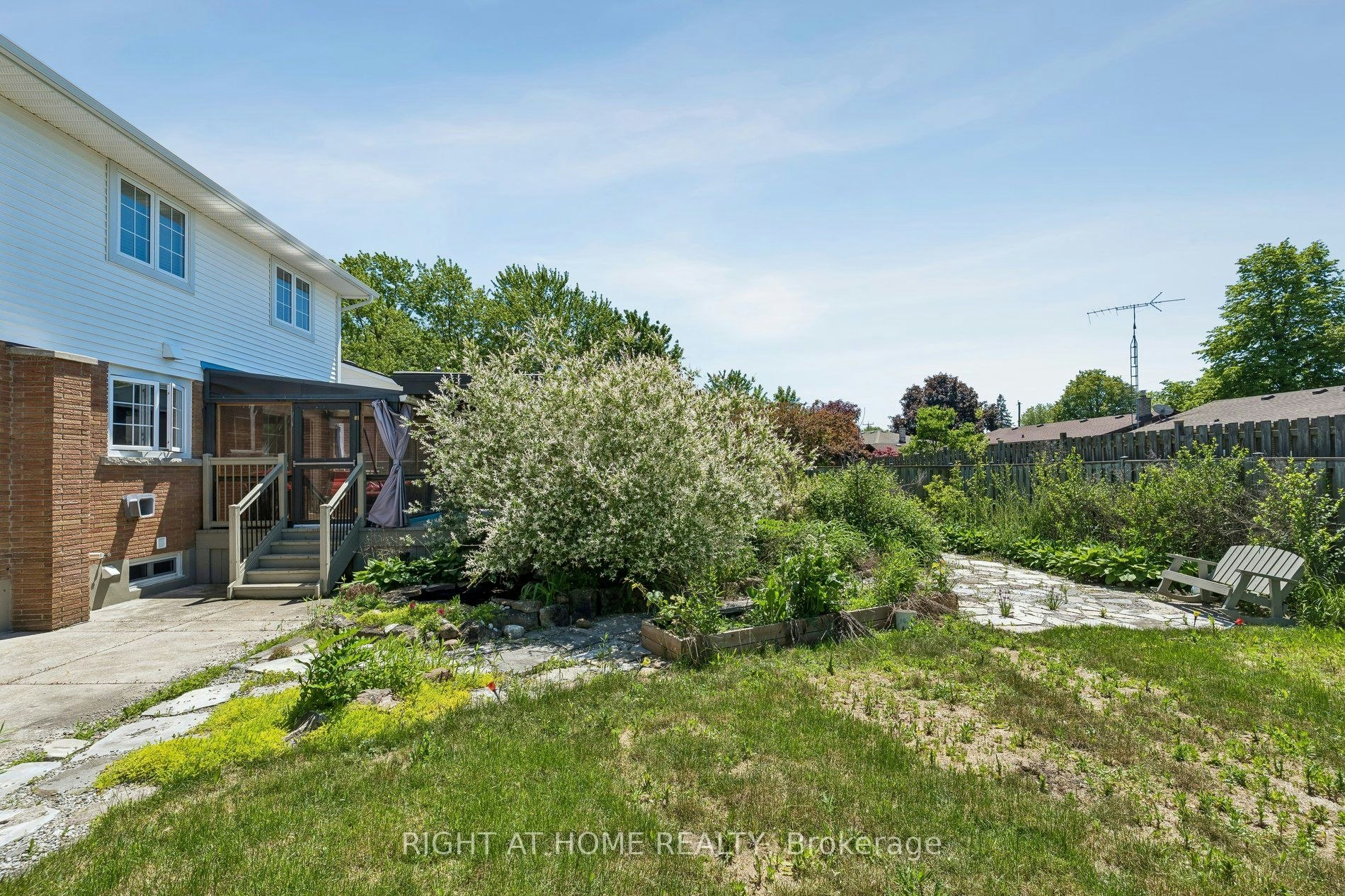 15 King Street, Fort Erie, ON, L2A 3Z3 - 43