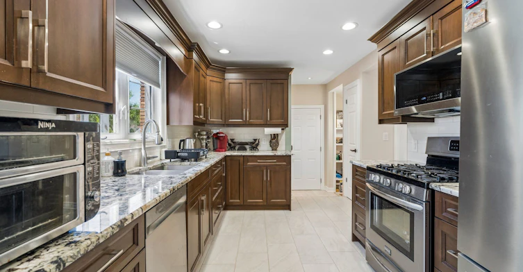15 King Street, Fort Erie, ON, L2A 3Z3 - 14