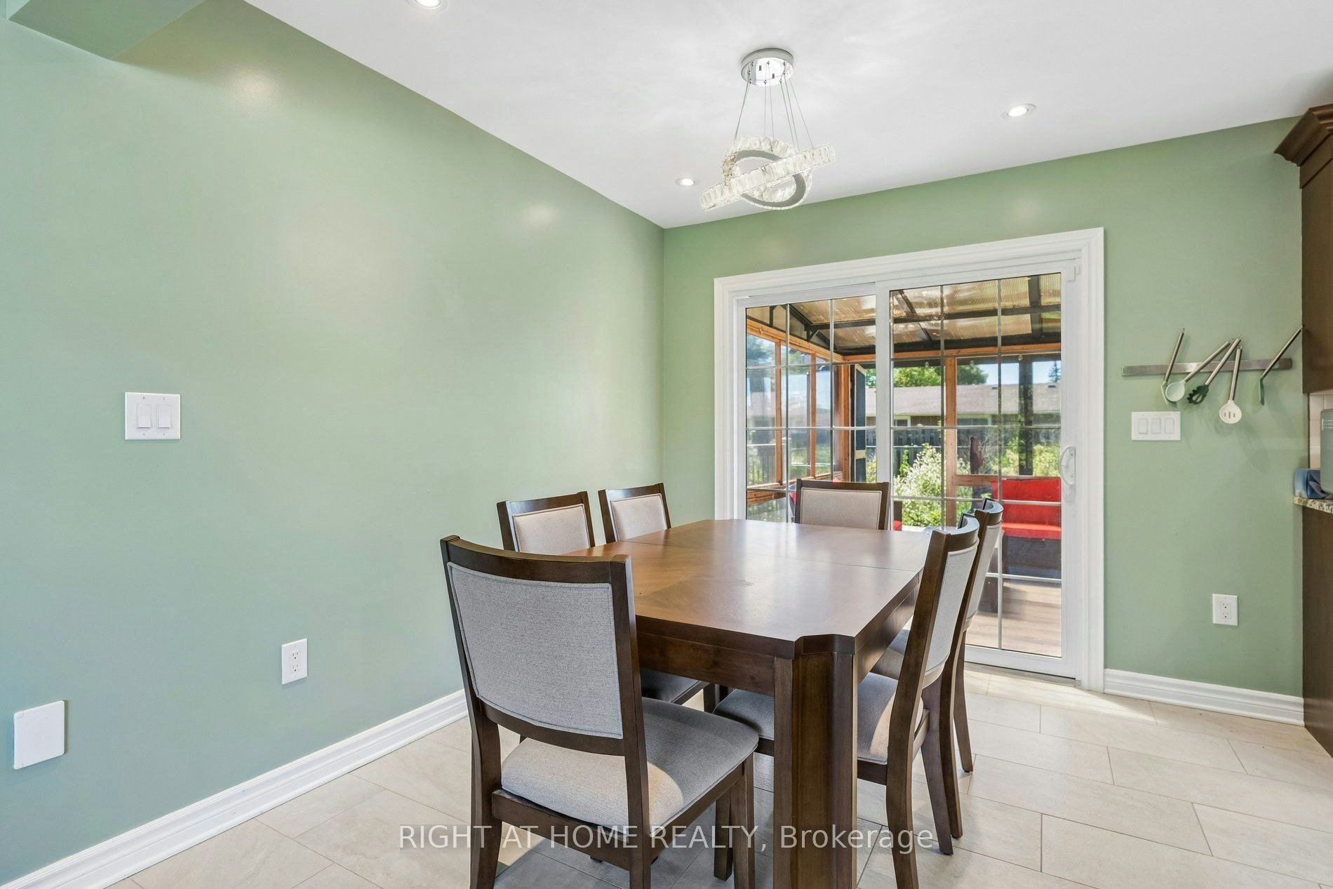 15 King Street, Fort Erie, ON, L2A 3Z3 - 12