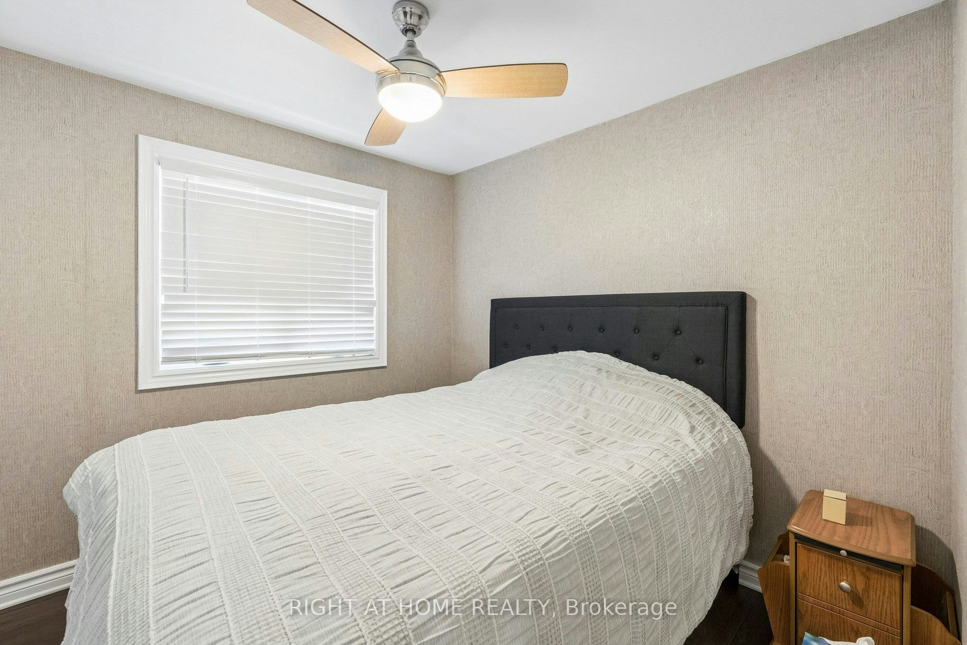 15 King Street, Fort Erie, ON, L2A 3Z3 - 26
