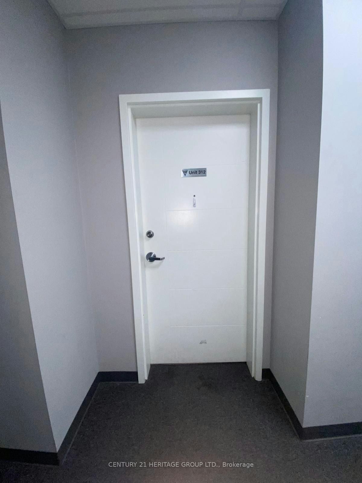 312-253 Albert Street, Waterloo, ON, N2L 0G3