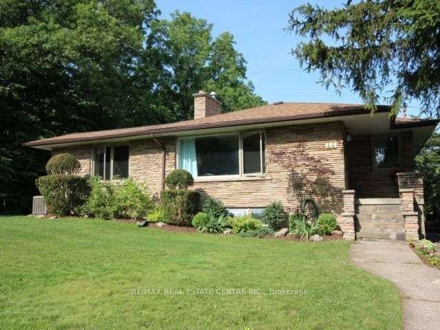 44 Brodick Street, Hamilton, ON, L8S 3E4