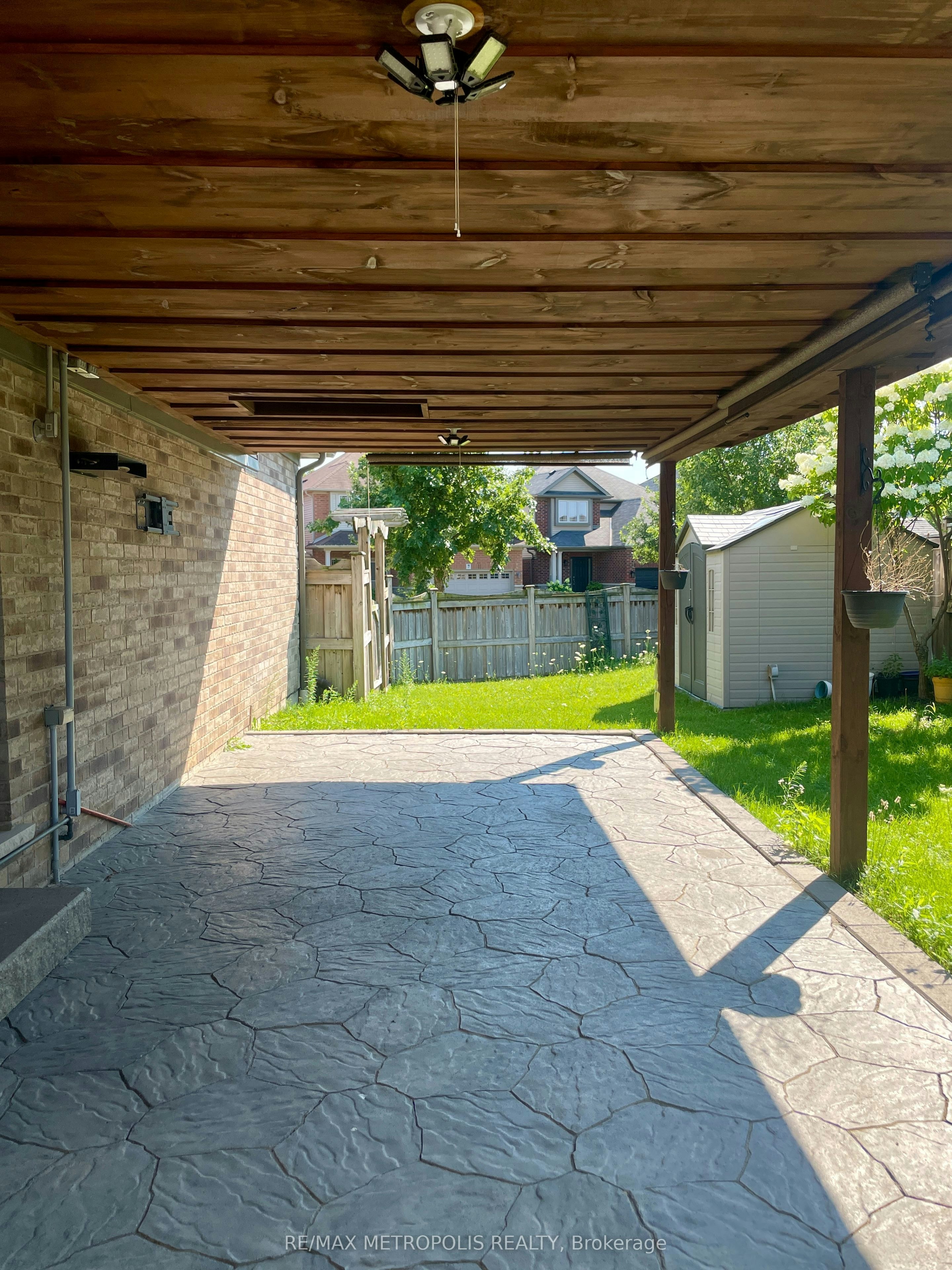 2 Doon Creek Street, Kitchener, ON, N2P 2R3 - 43