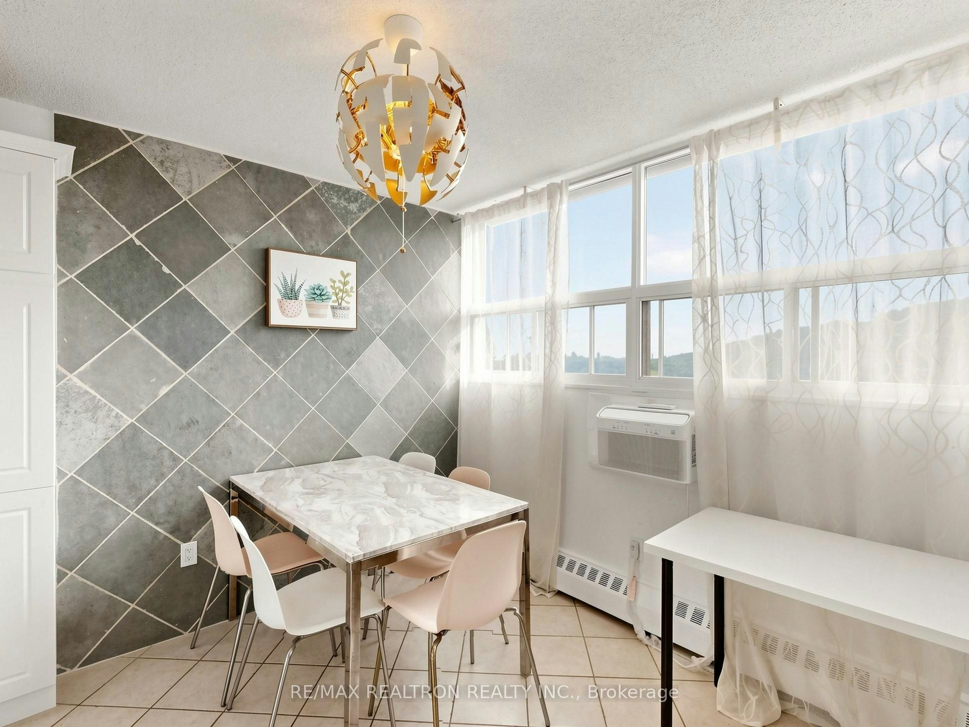 904-1950 Main Street W, Hamilton, ON, L8S 4M9 - 12
