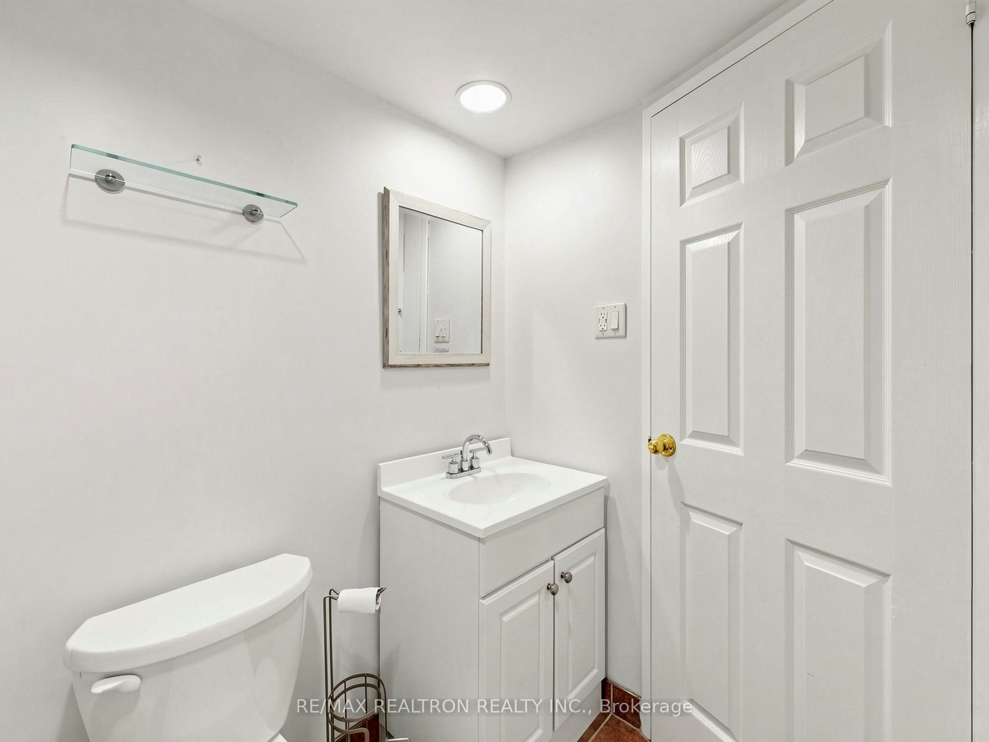 904-1950 Main Street W, Hamilton, ON, L8S 4M9 - 17