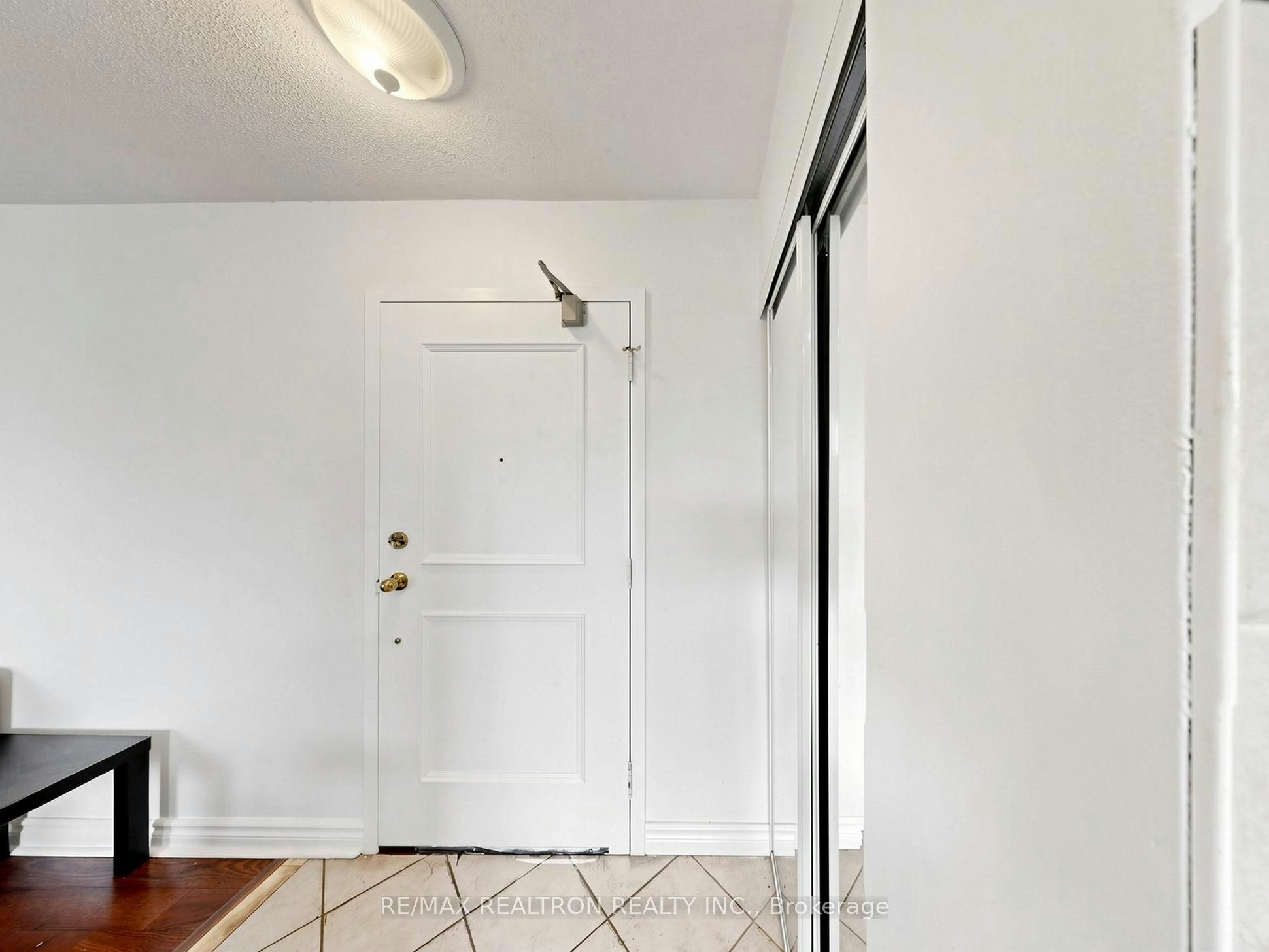 904-1950 Main Street W, Hamilton, ON, L8S 4M9 - 6