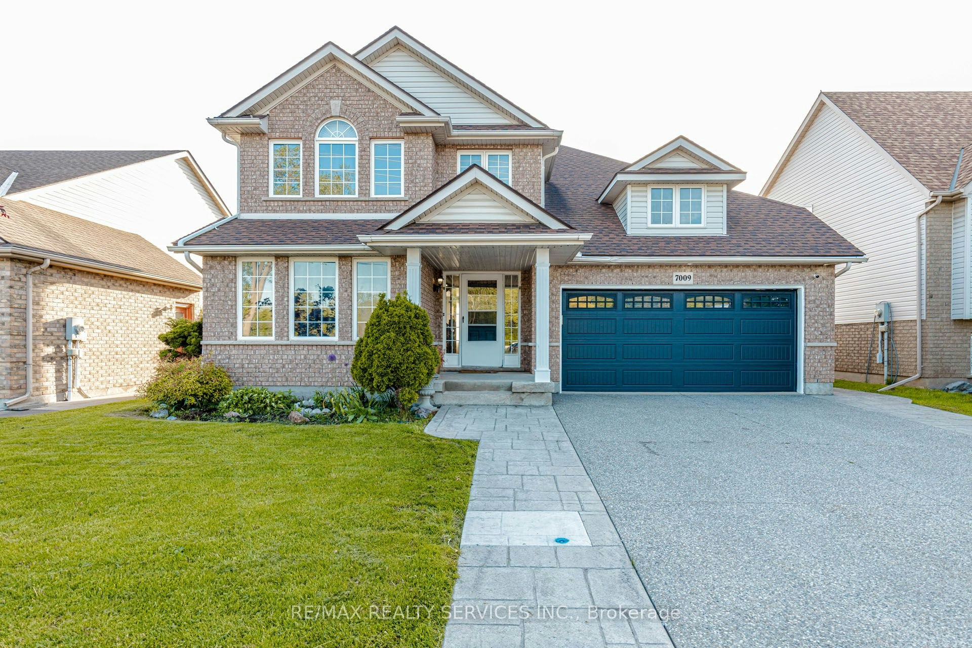 7009 Kalar Road, Niagara Falls, ON, L2H 3J6