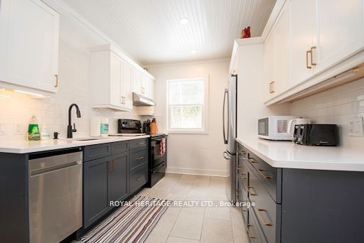 1074 Lakehurst Road, Galway-Cavendish and Harvey, ON, K0L 2H0 - 15